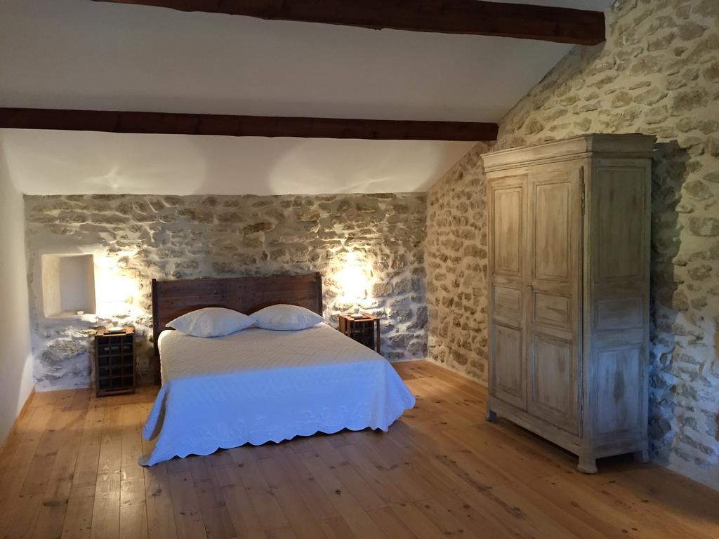 B&B - Le Vieux Figuier แวกเกราส ภายนอก รูปภาพ