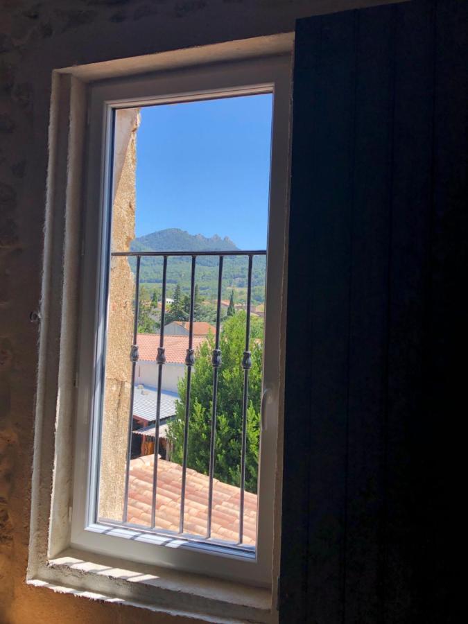 B&B - Le Vieux Figuier แวกเกราส ภายนอก รูปภาพ