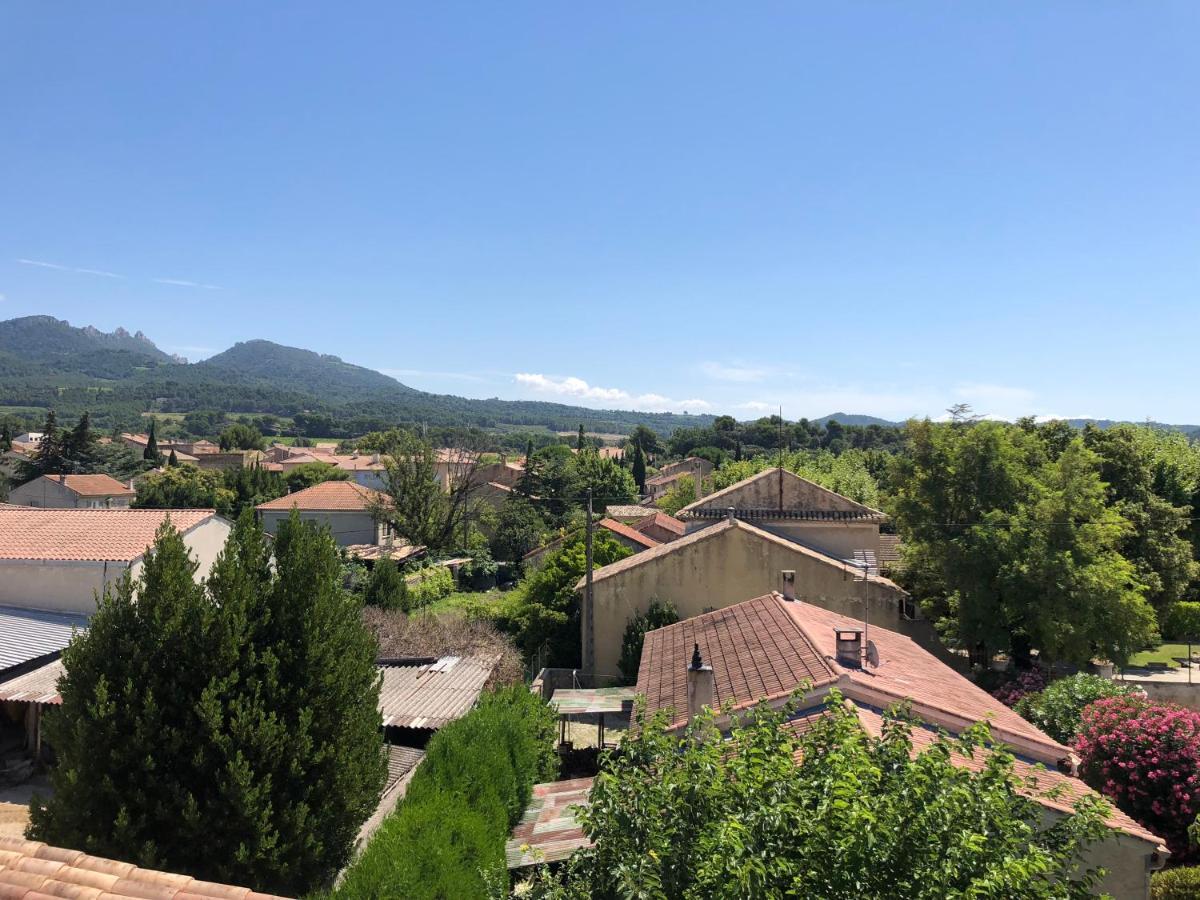 B&B - Le Vieux Figuier แวกเกราส ภายนอก รูปภาพ