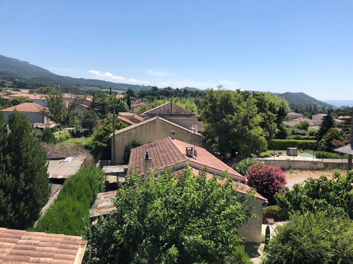 B&B - Le Vieux Figuier แวกเกราส ภายนอก รูปภาพ