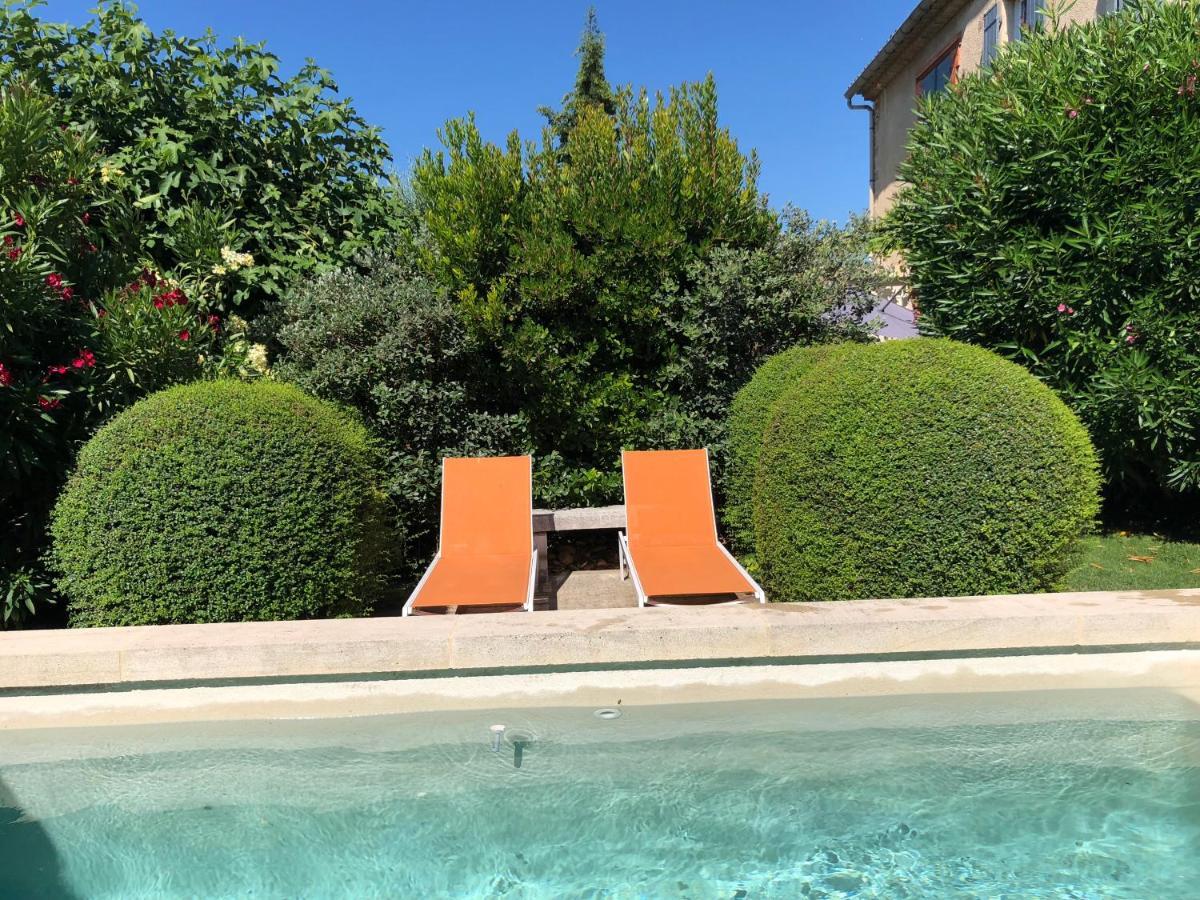 B&B - Le Vieux Figuier แวกเกราส ภายนอก รูปภาพ